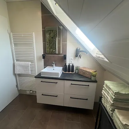 Haus Moorblick Mit Garten In Kanallage Appartamento Wiesmoor